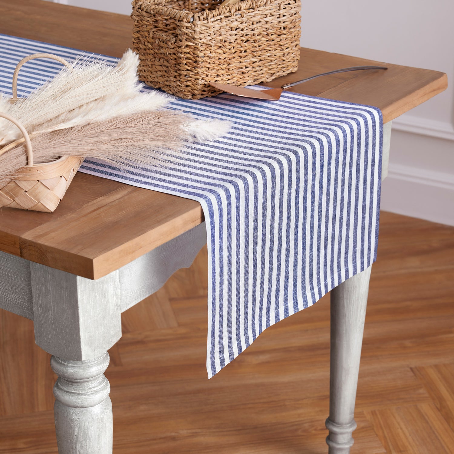 #color_navy-and-white-amalfi-stripe