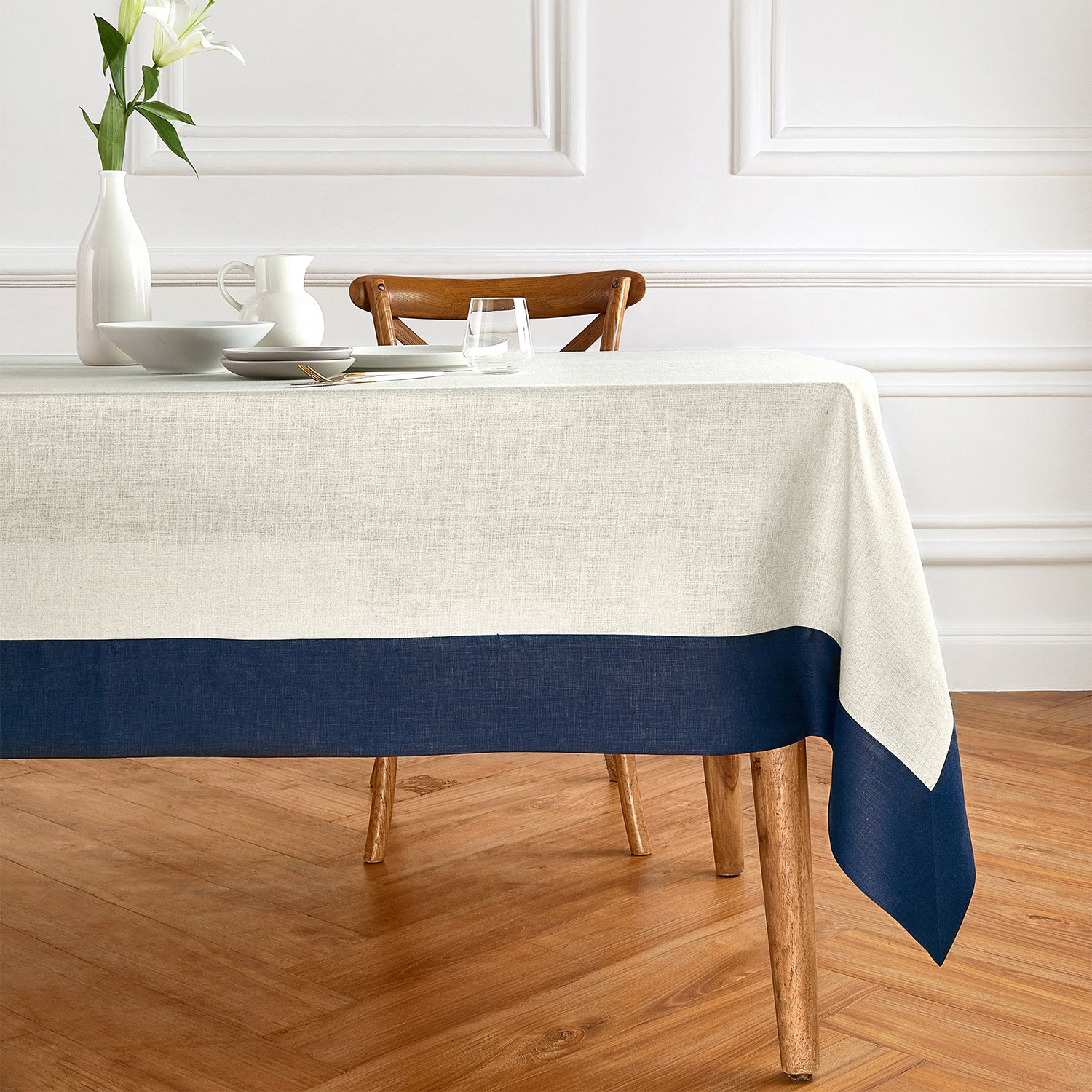 #color_navy-and-natural-contempo