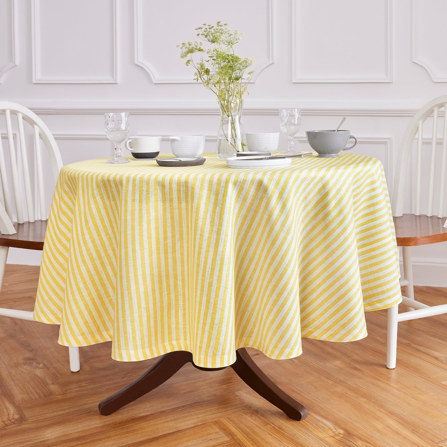 #color_primrose-yellow-and-white-amalfi-stripe