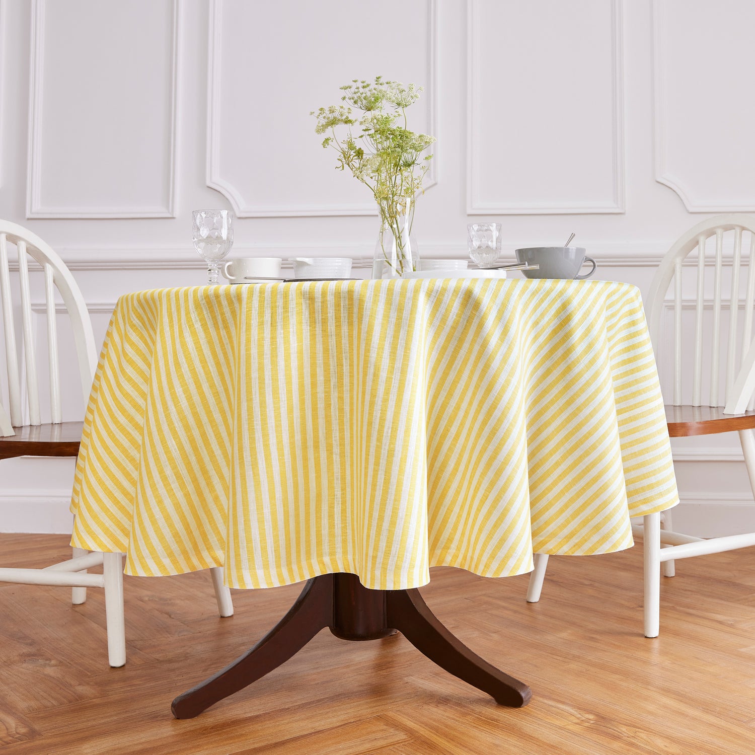 #color_primrose-yellow-and-white-amalfi-stripe