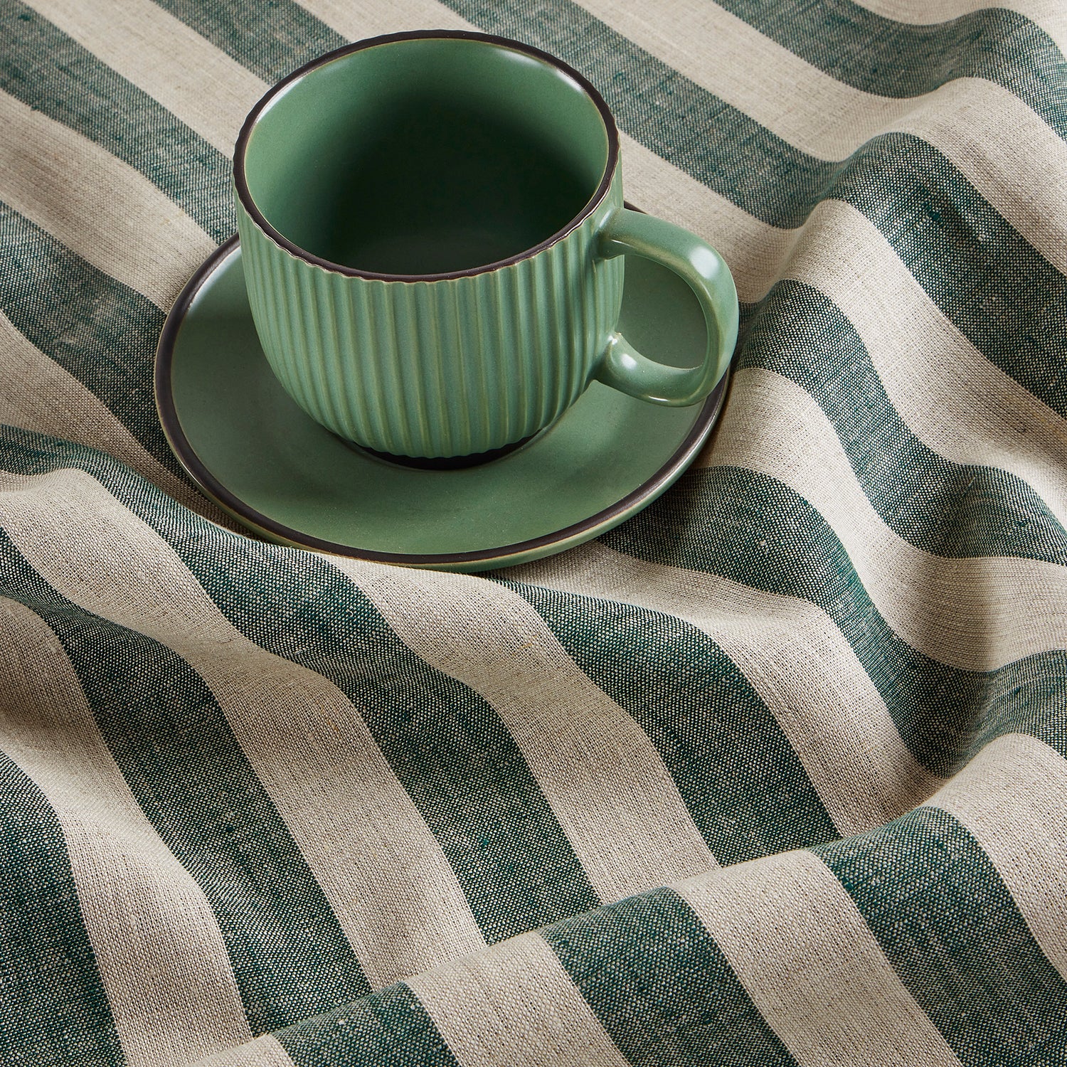 #color_hunter-green-and-natural-sorrento-stripe