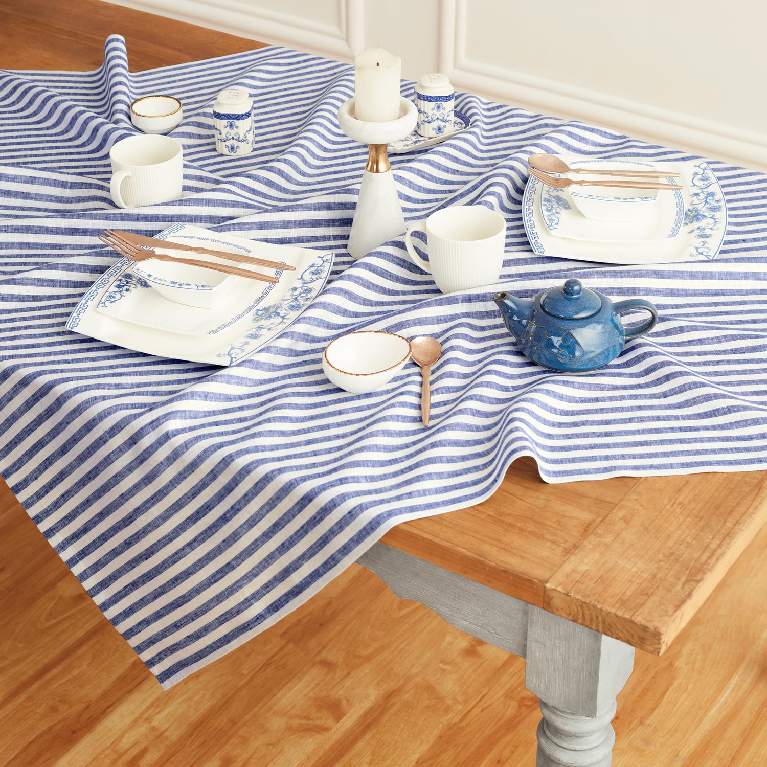 #color_navy-and-white-amalfi-stripe