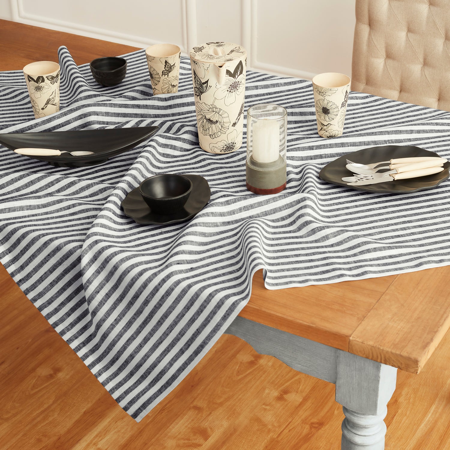 #color_black-and-white-amalfi-stripe