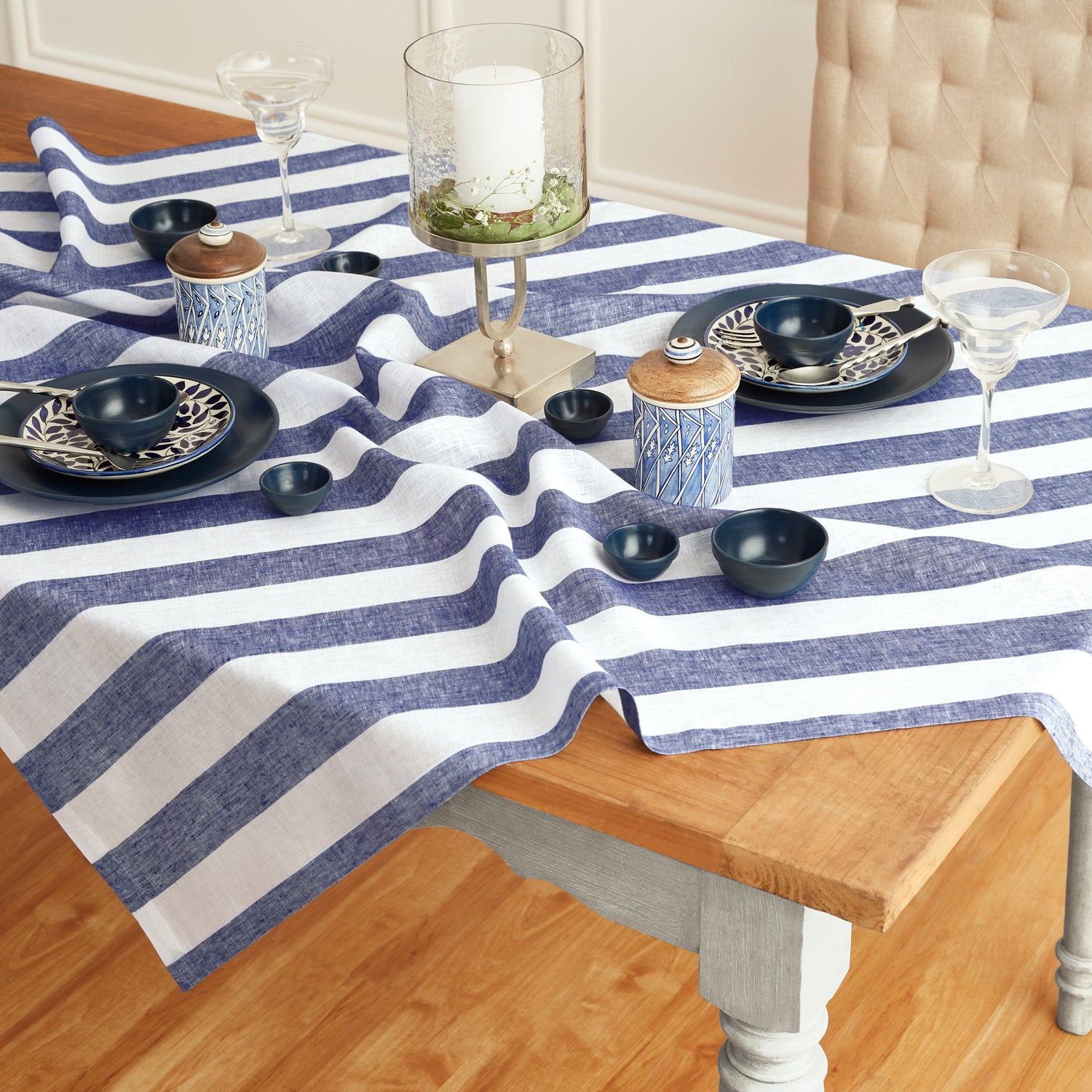 #color_navy-and-white-cabana-stripe