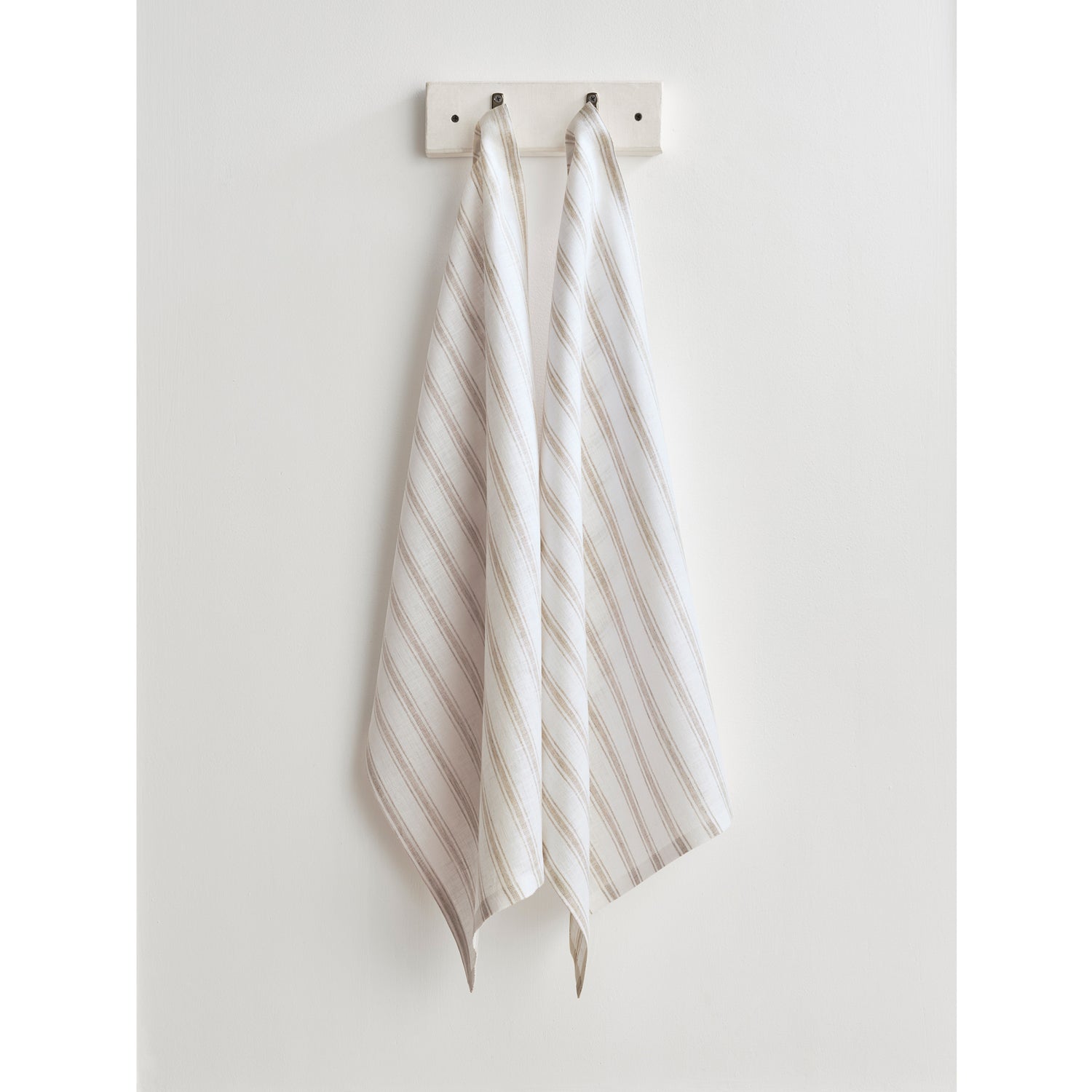 #color_natural-&-white-capri-stripe