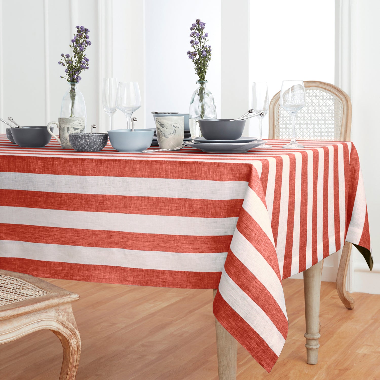 #color_red-and-white-cabana-stripe