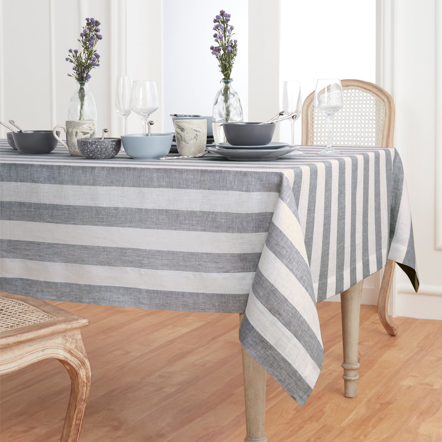 #color_grey-and-white-cabana-stripe