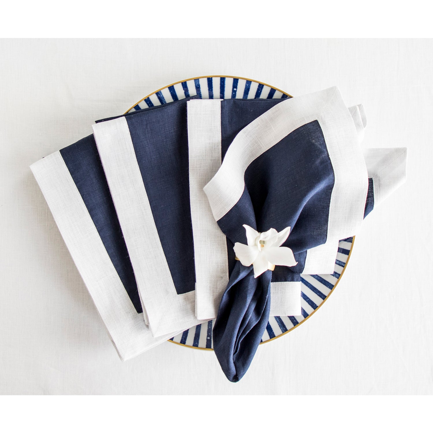 #color_navy/silver-shimmer-border