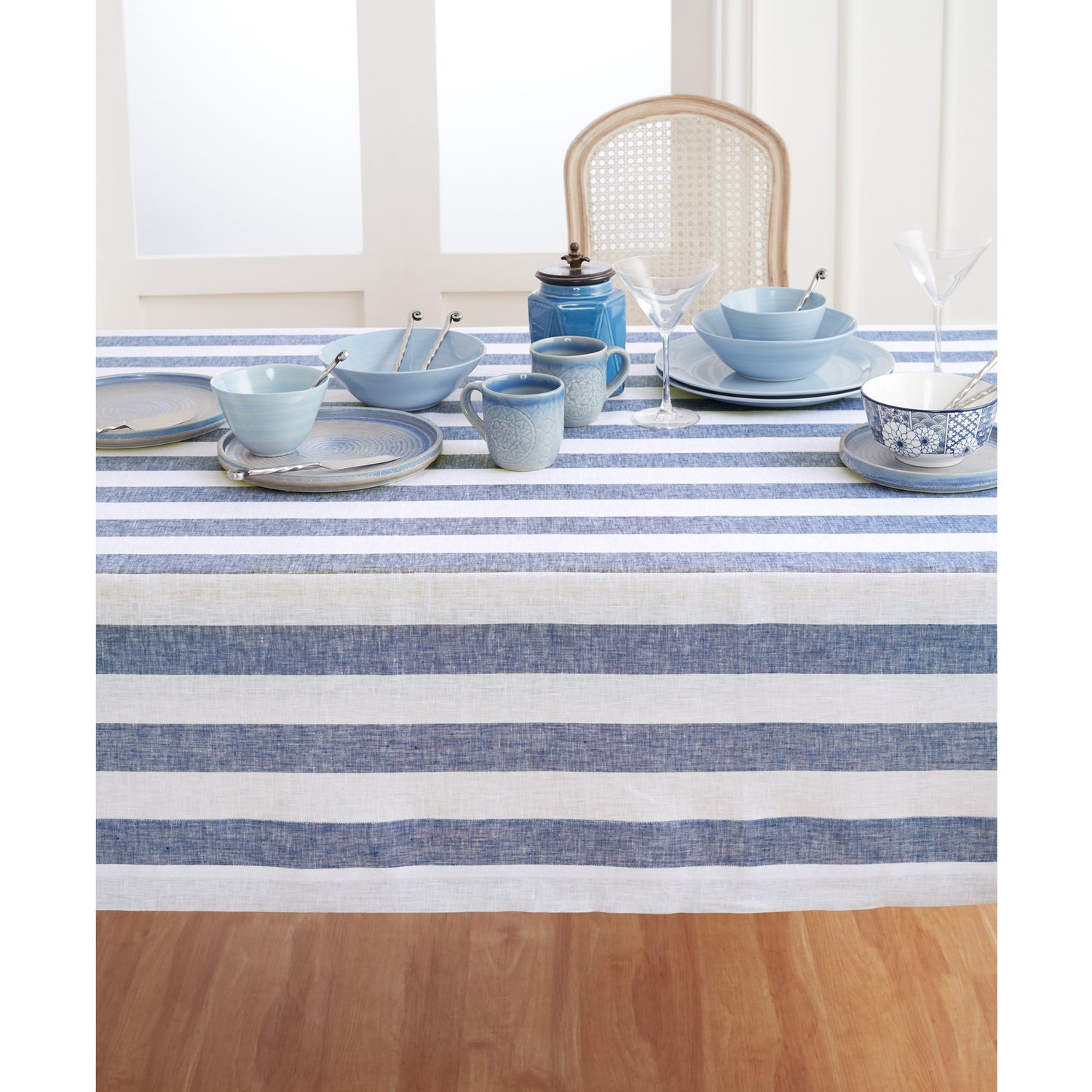 #color_navy-and-white-cabana-stripe