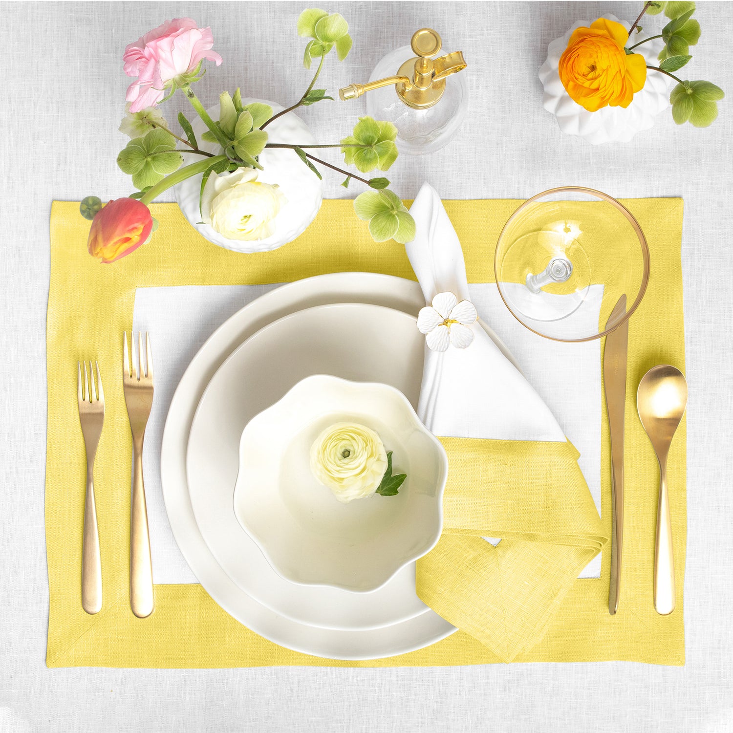 #color_sunshine-yellow-and-white-contempo