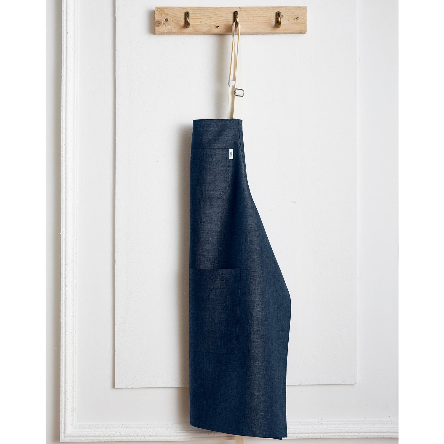 #color_indigo-apron-with-ivory-tie