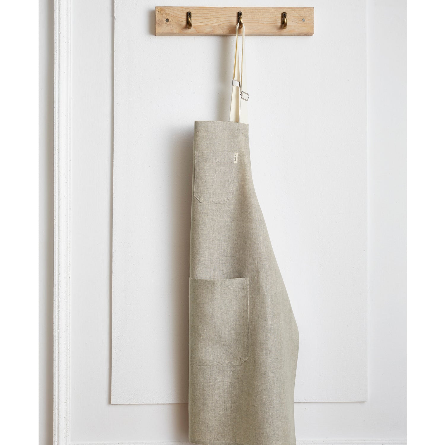 #color_natural-apron-with-ivory-tie