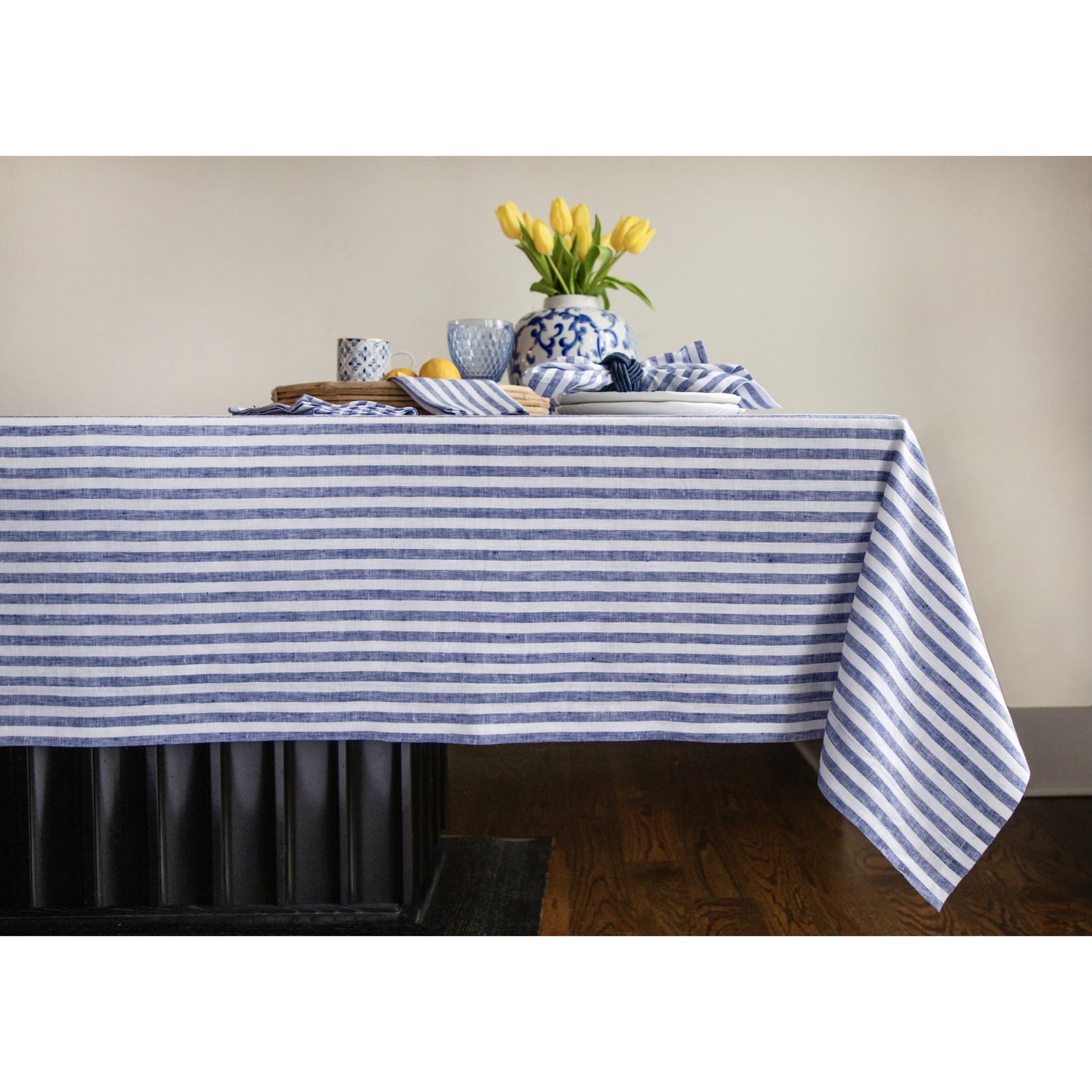 #color_navy-and-white-amalfi-stripe