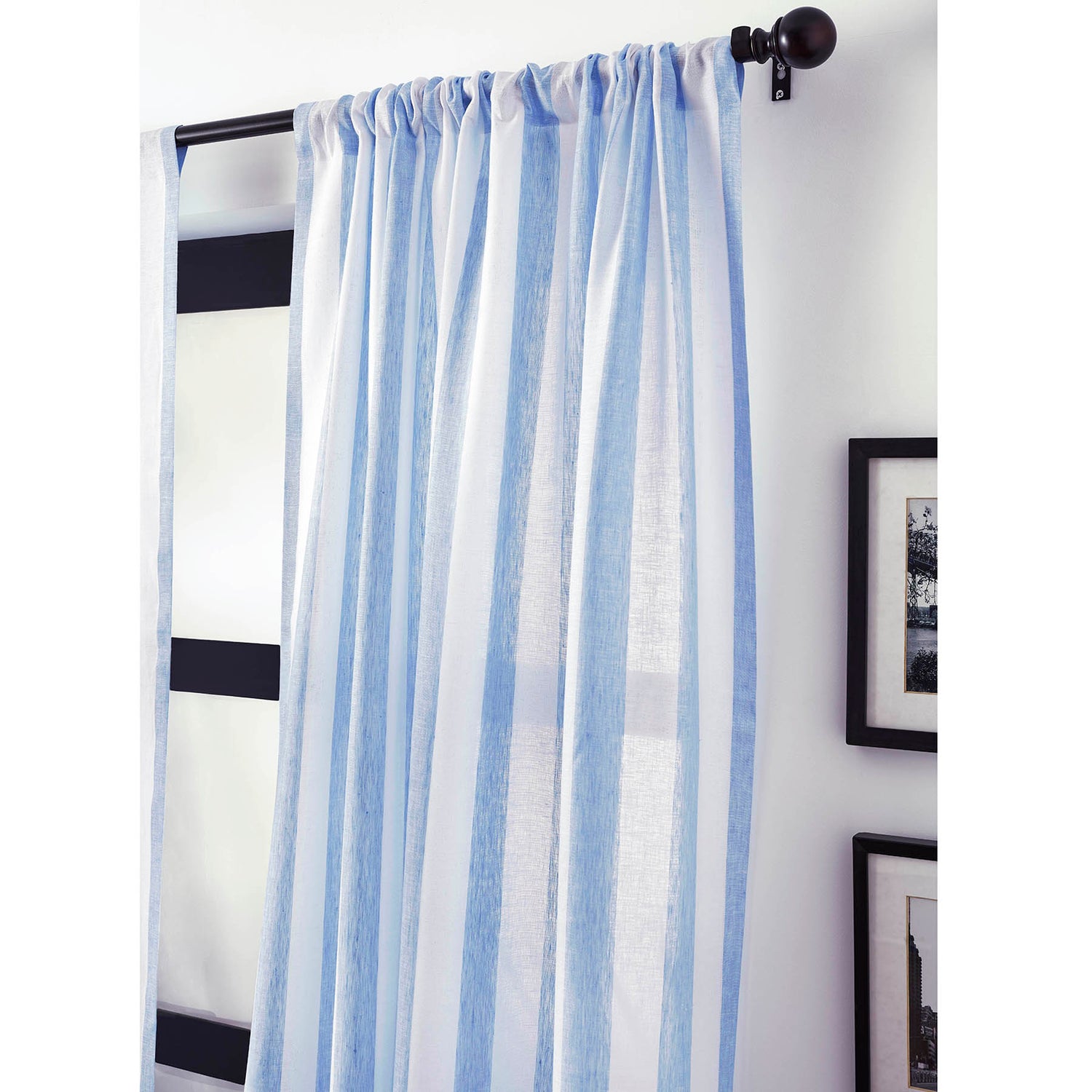 #color_sky-blue-and-white-cabana-stripe