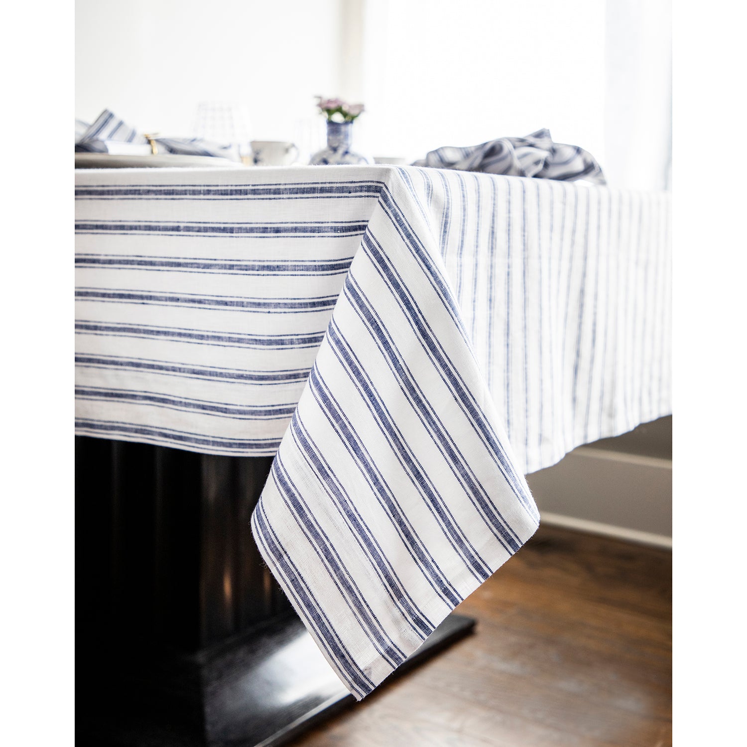 #color_navy-&-white-capri-stripe